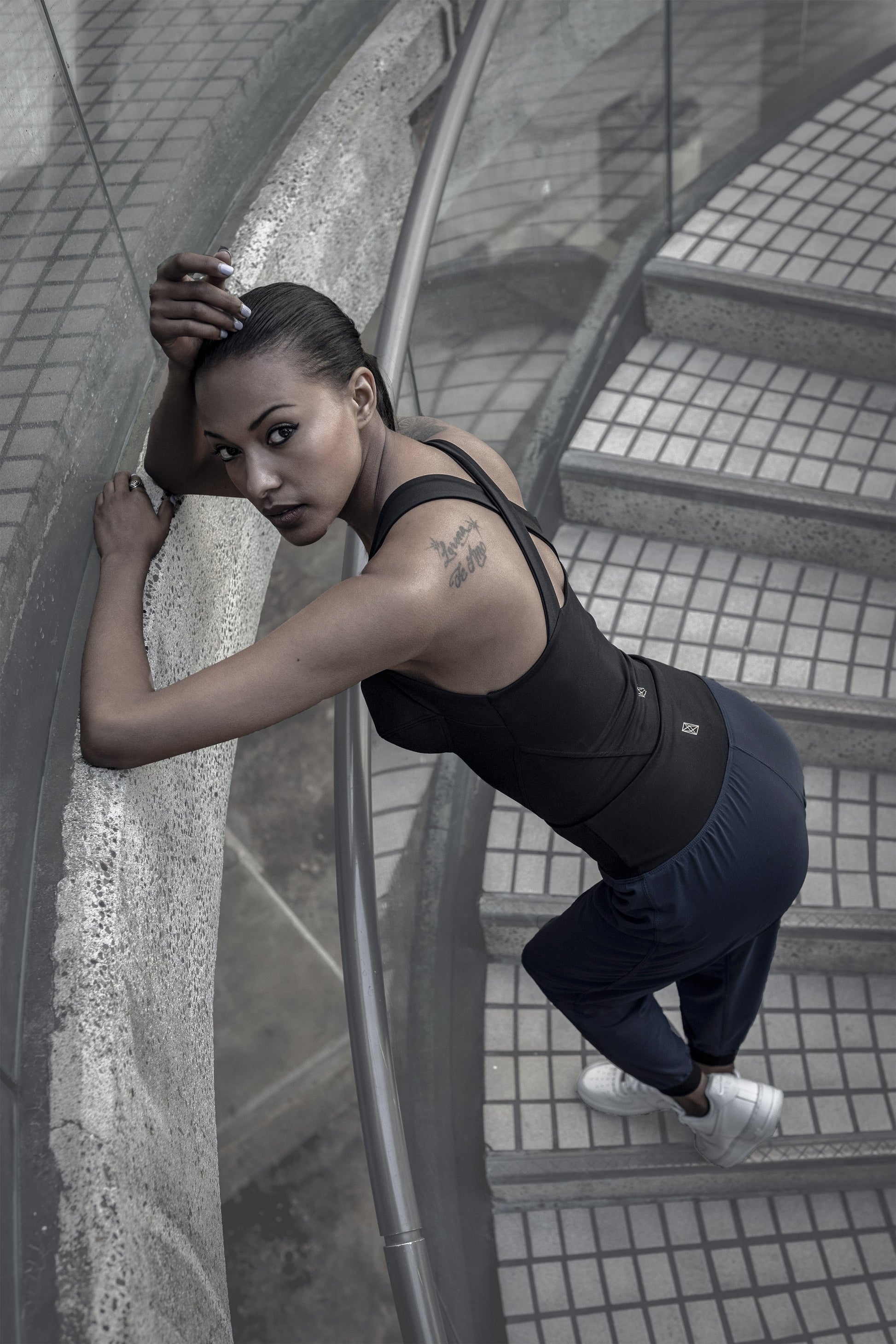 Black Bustier Sports Bra Top, Navy Blue Mesh Yoga Pants