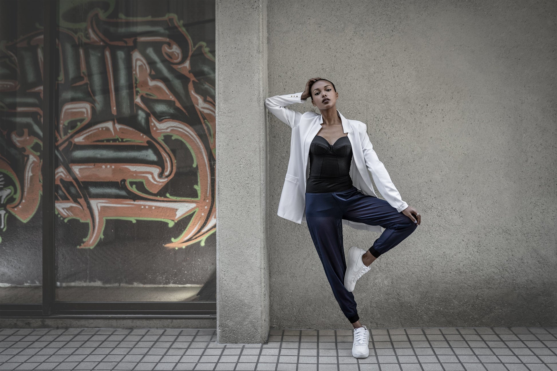 White Stretch Blazer, Black Bustier Sports Bra Top, Navy Blue Mesh Yoga Pants